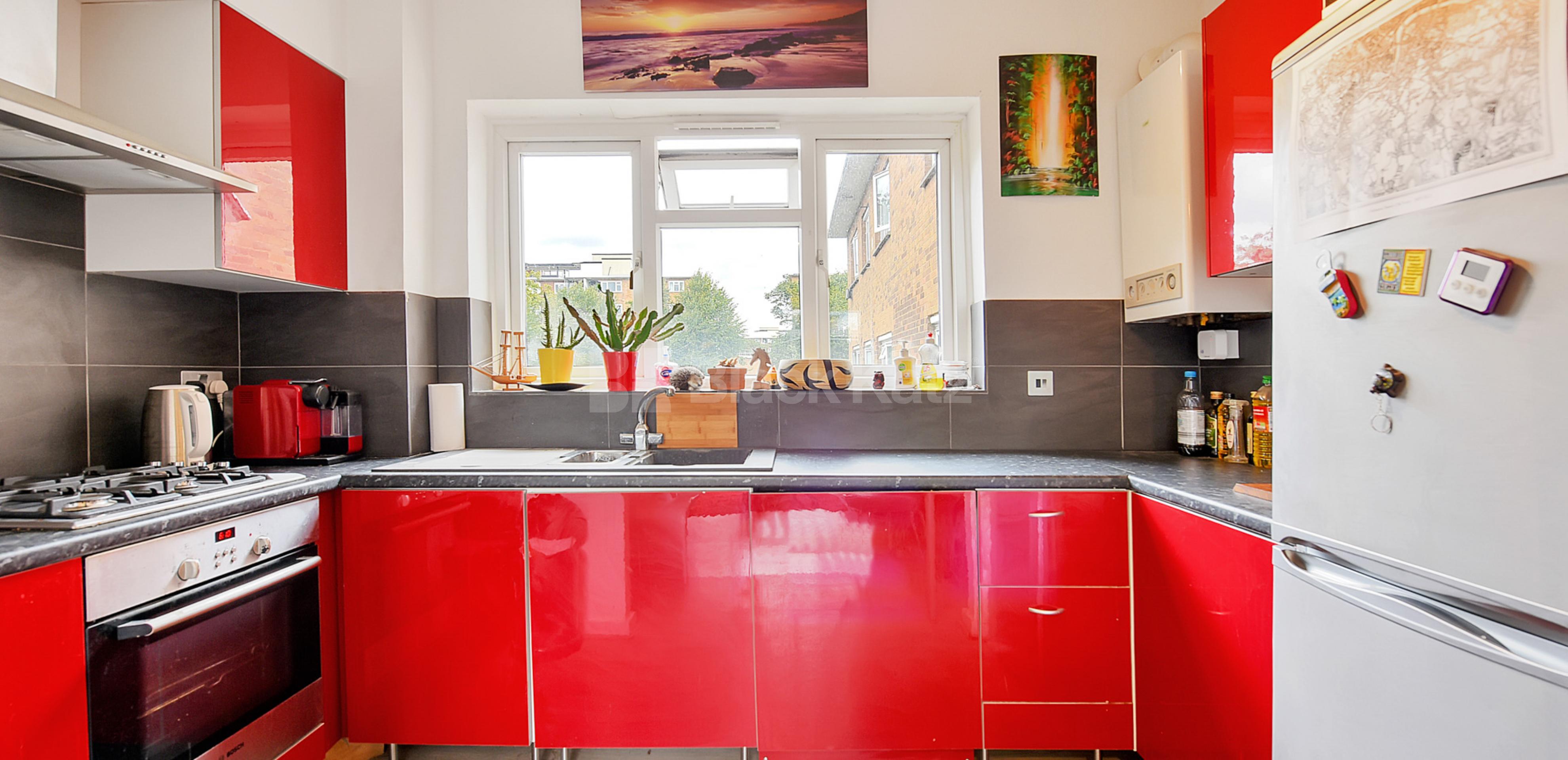 			LET, 1 Bedroom, 1 bath, 1 reception Apartment			 Paradise Road, Stockwell  SW4